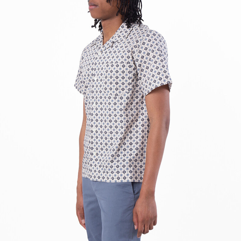A.P.C. Pattern-Printed Short-Sleeved Shirt COGXP-H12495-BLANC CASSE men's shirt in white