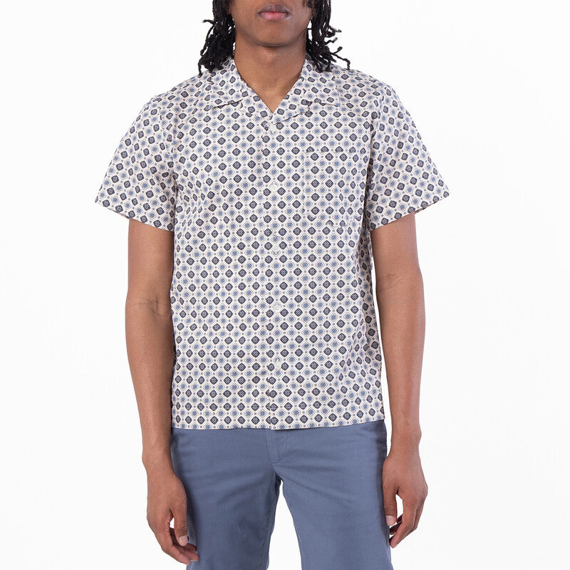A.P.C. Pattern-Printed Short-Sleeved Shirt COGXP-H12495-BLANC CASSE men's shirt in white