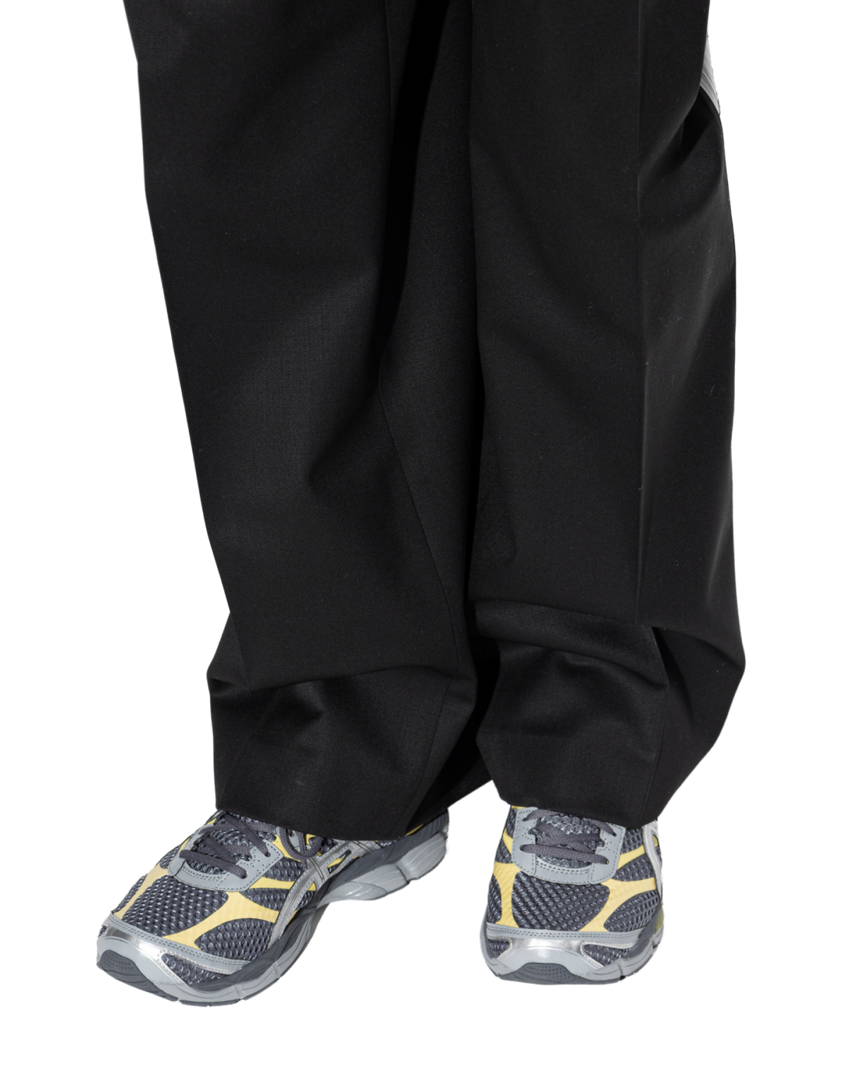 Asics Gel-Cumulus 16 Distance Sneaker — Gray