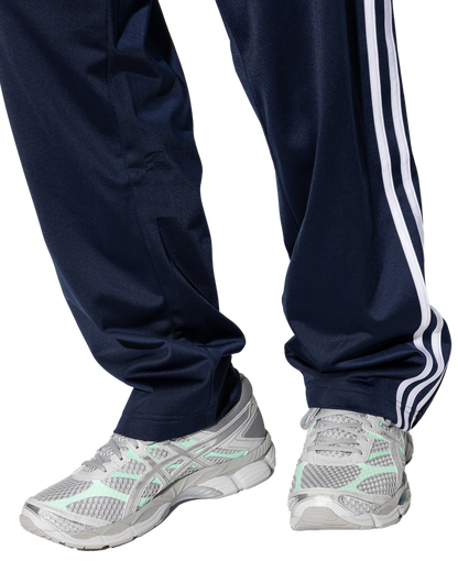 Asics Gel-Cumulus 16 Sneakers — Grey